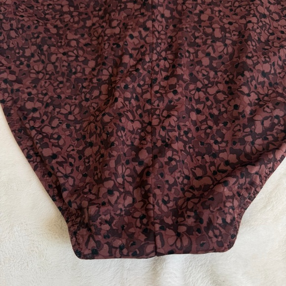 Athleta Choclate Floral Camo Keyhole Back One Piece Swimsuit Brown - Picture 6 of 8